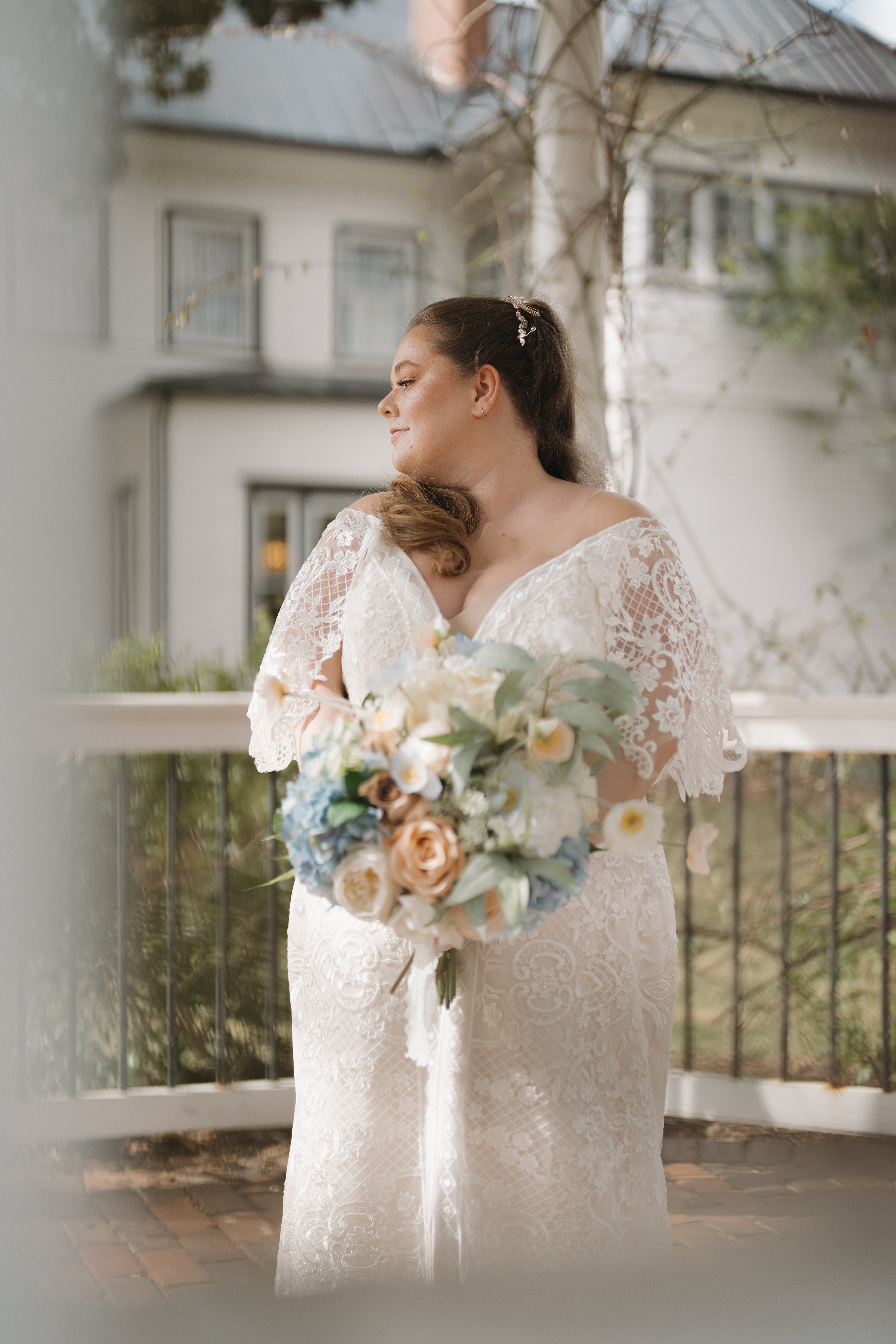 bridal portrait on stonehedge estate porch